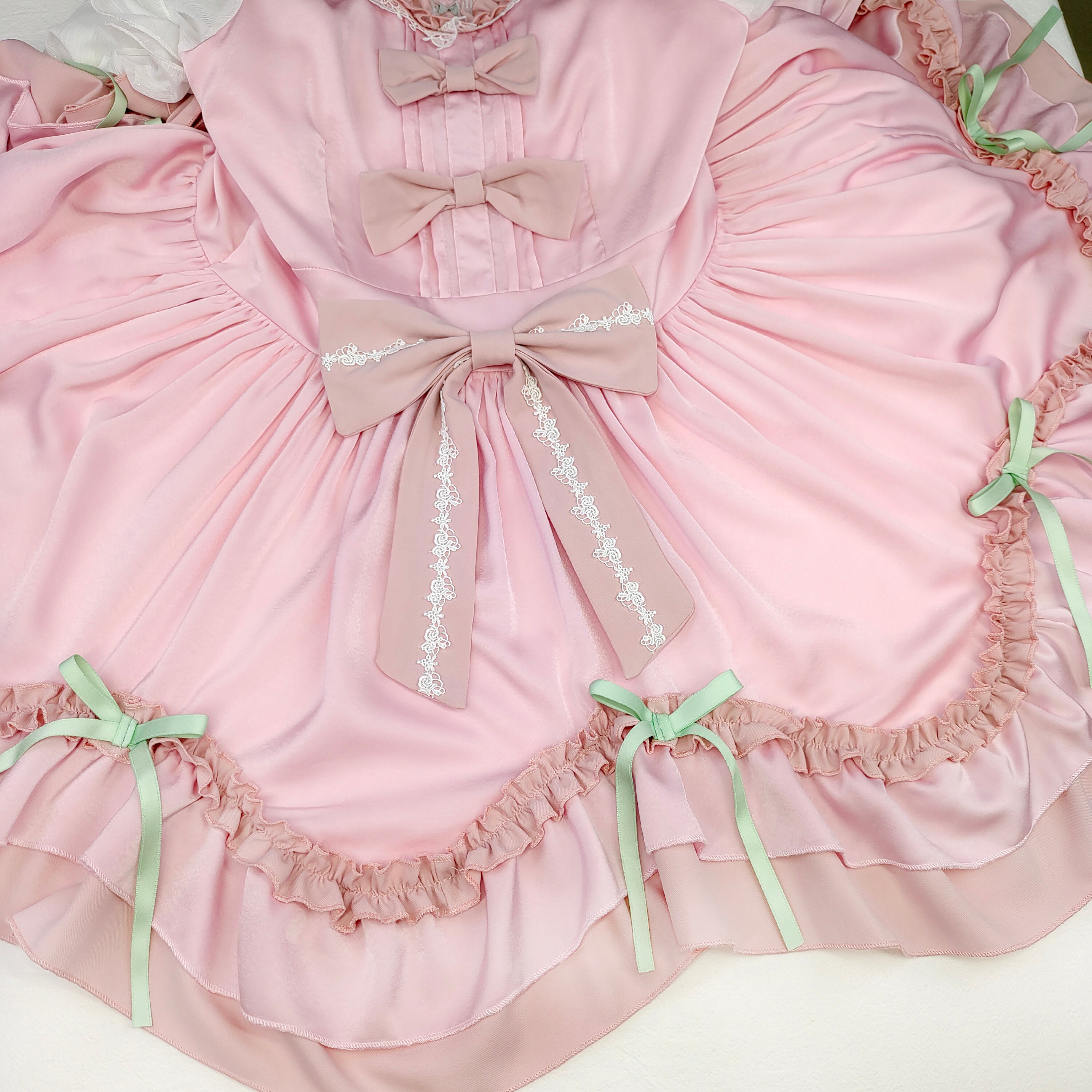 Sweet Lolita Pink Dress Ruffle Layered Princess JSK with Bows and Puff Sleeves